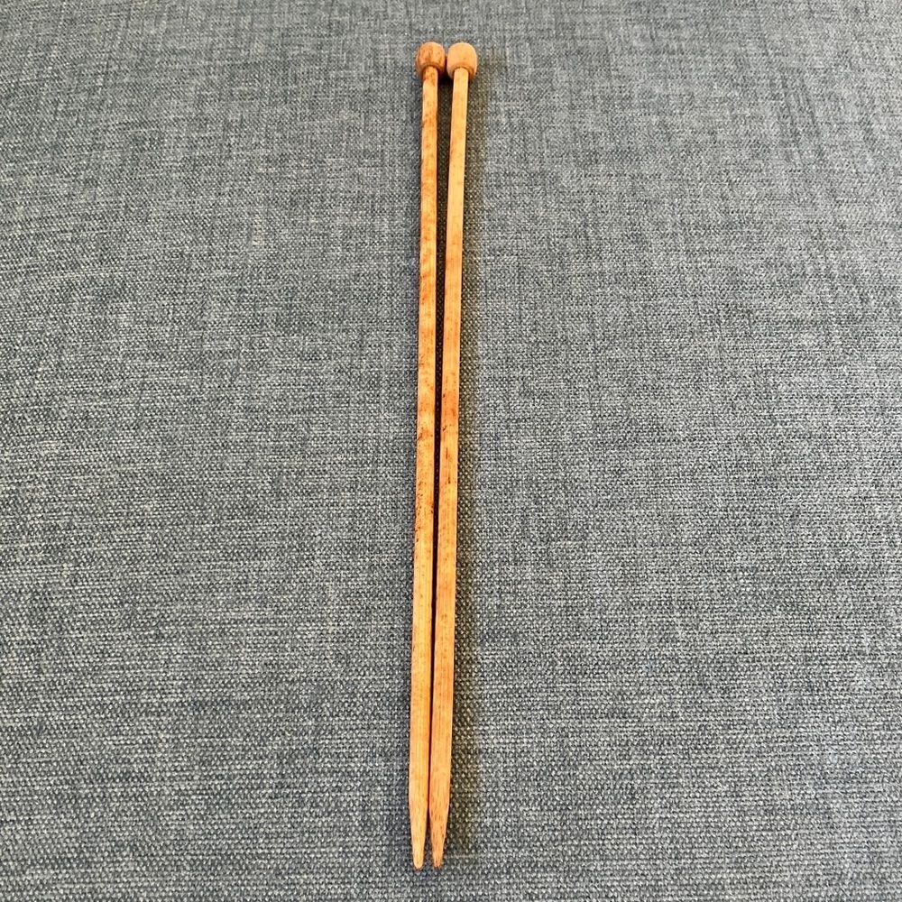 Clover Knitting Needles, Size 9